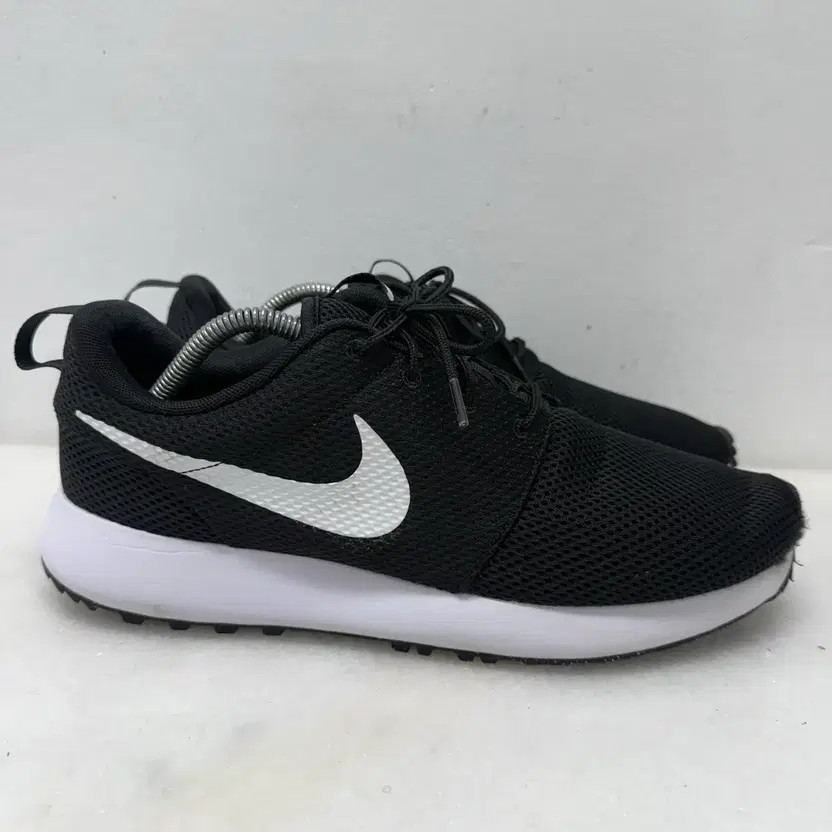 Nike Golfs Shoes Rosh Spike-less 290 Official