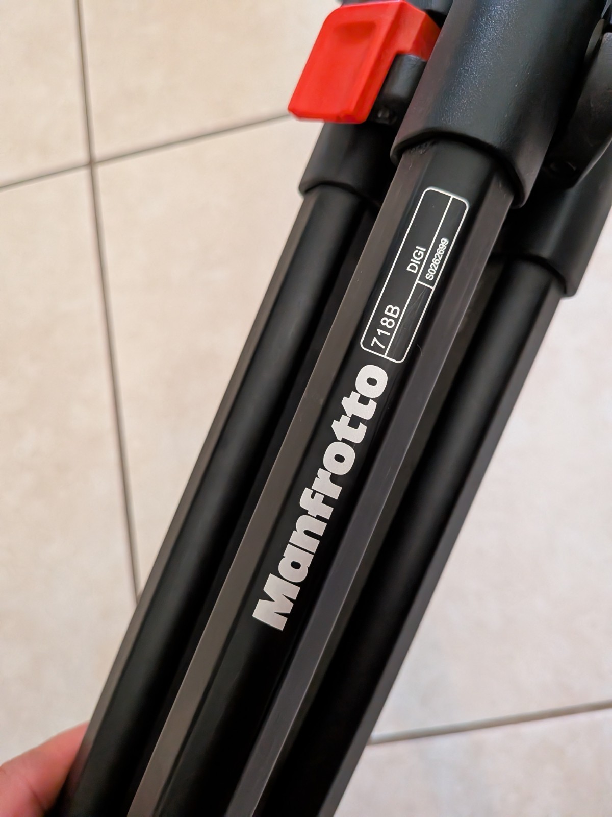 Manfrotto 718 718B Digi Tripod Camcorder Holder Black