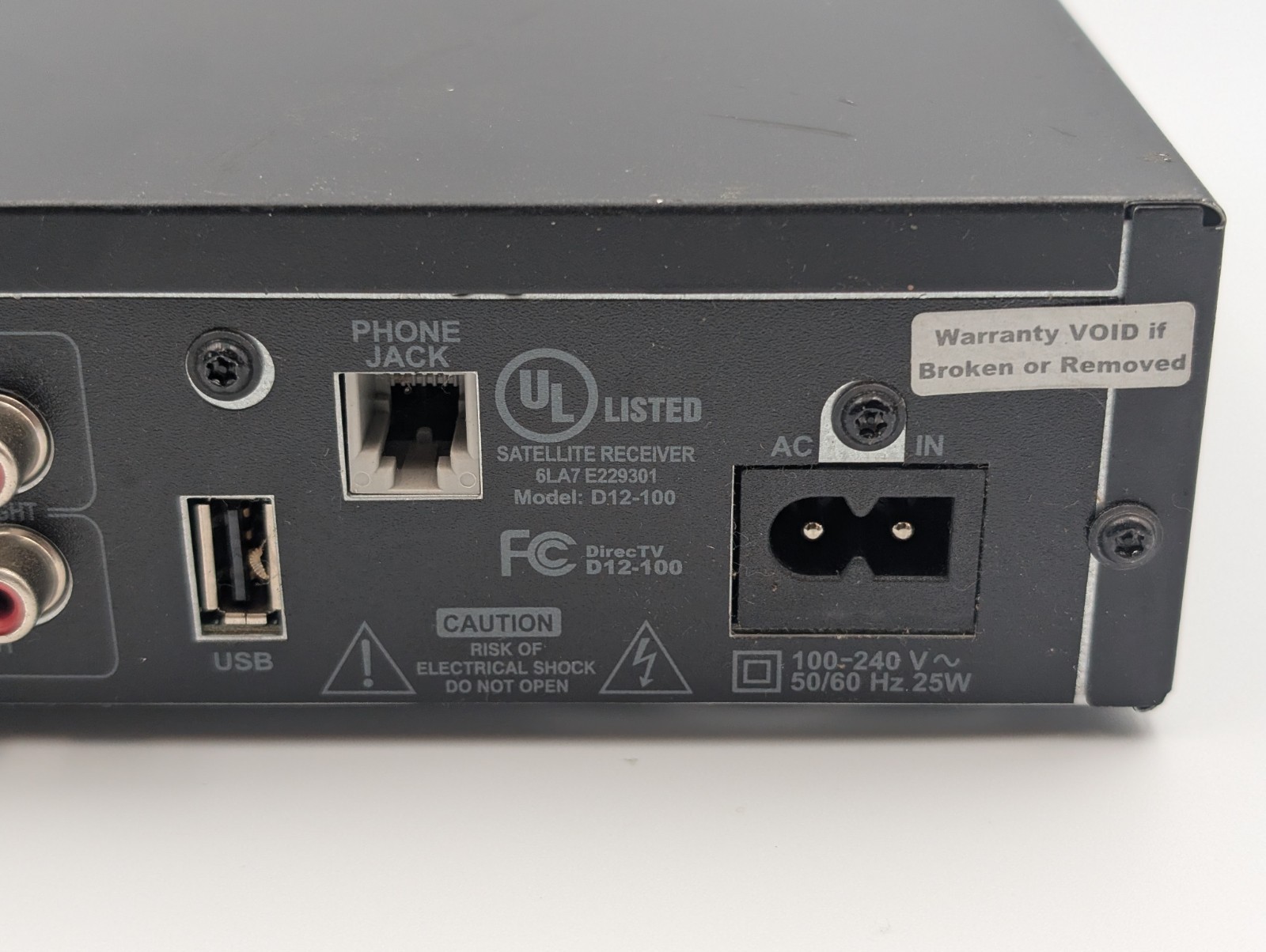 DirecTV D12-100 Satellite Receiver w/ Access Card – Powers On Untested