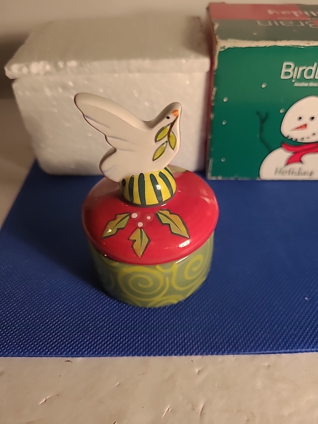 1-BirdBrain Ceramic Dove. Christmas Ring Trinket Box #1406