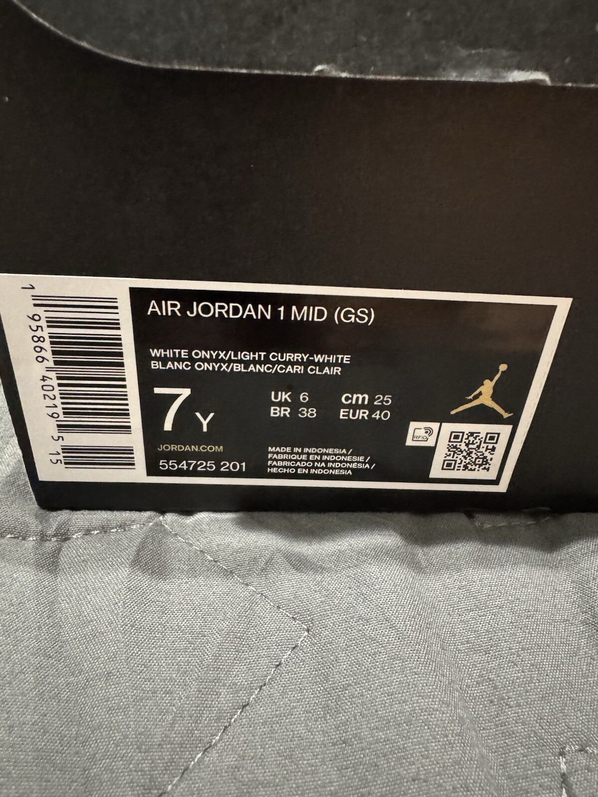 7Y Air Jordan 1 Mid