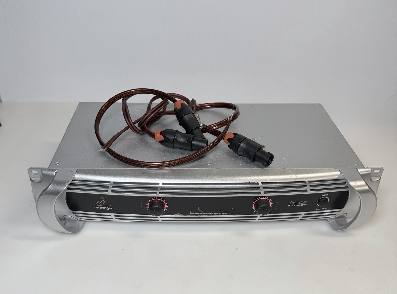 Behringer iNuke NU3000 Power Amplifier – Powers On, No Sound – AS-IS / PARTS