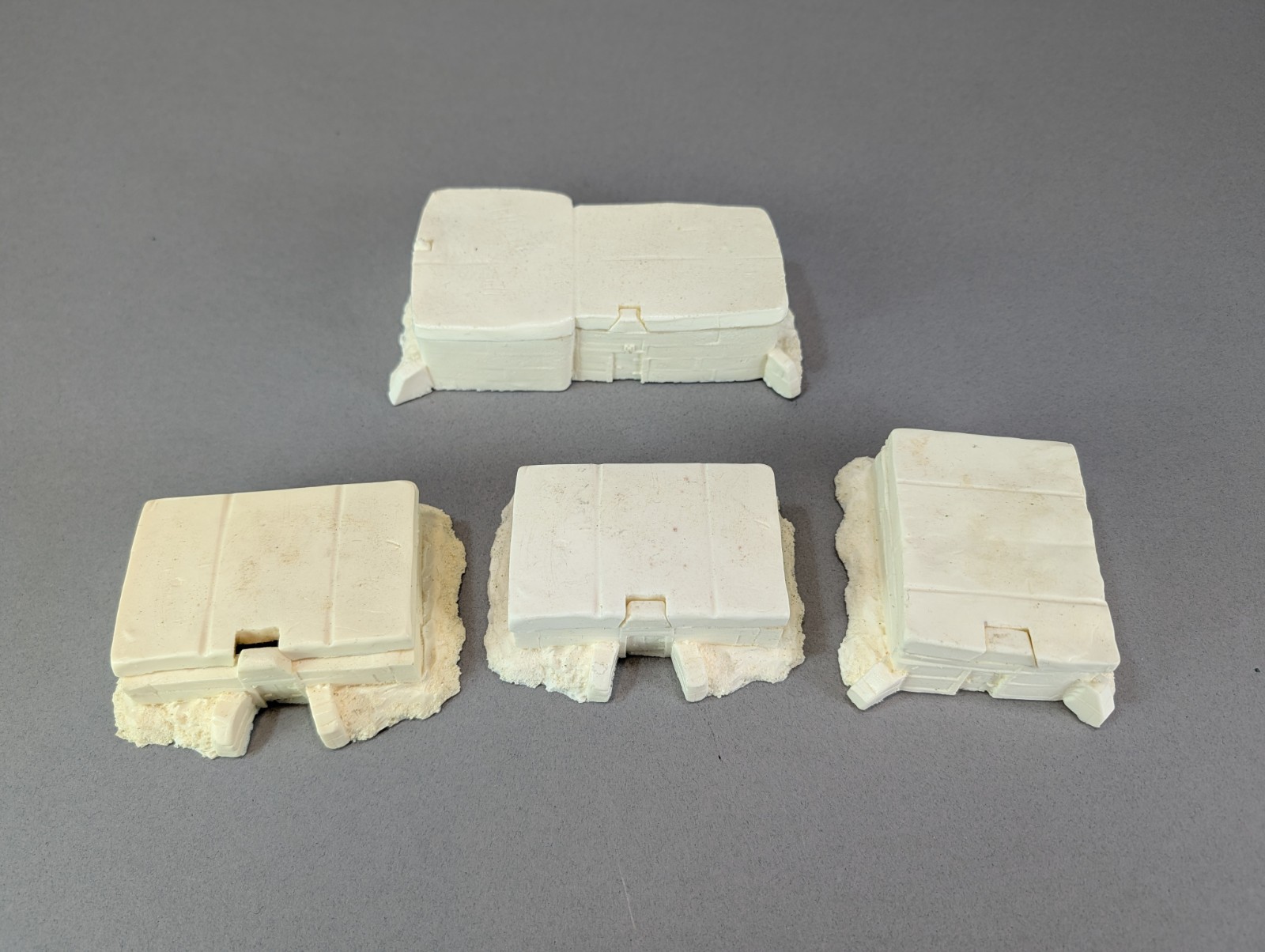 6mm Tabletop Gaming Terrain Houses Resin Lot of 4 Warhammer Flames of War
