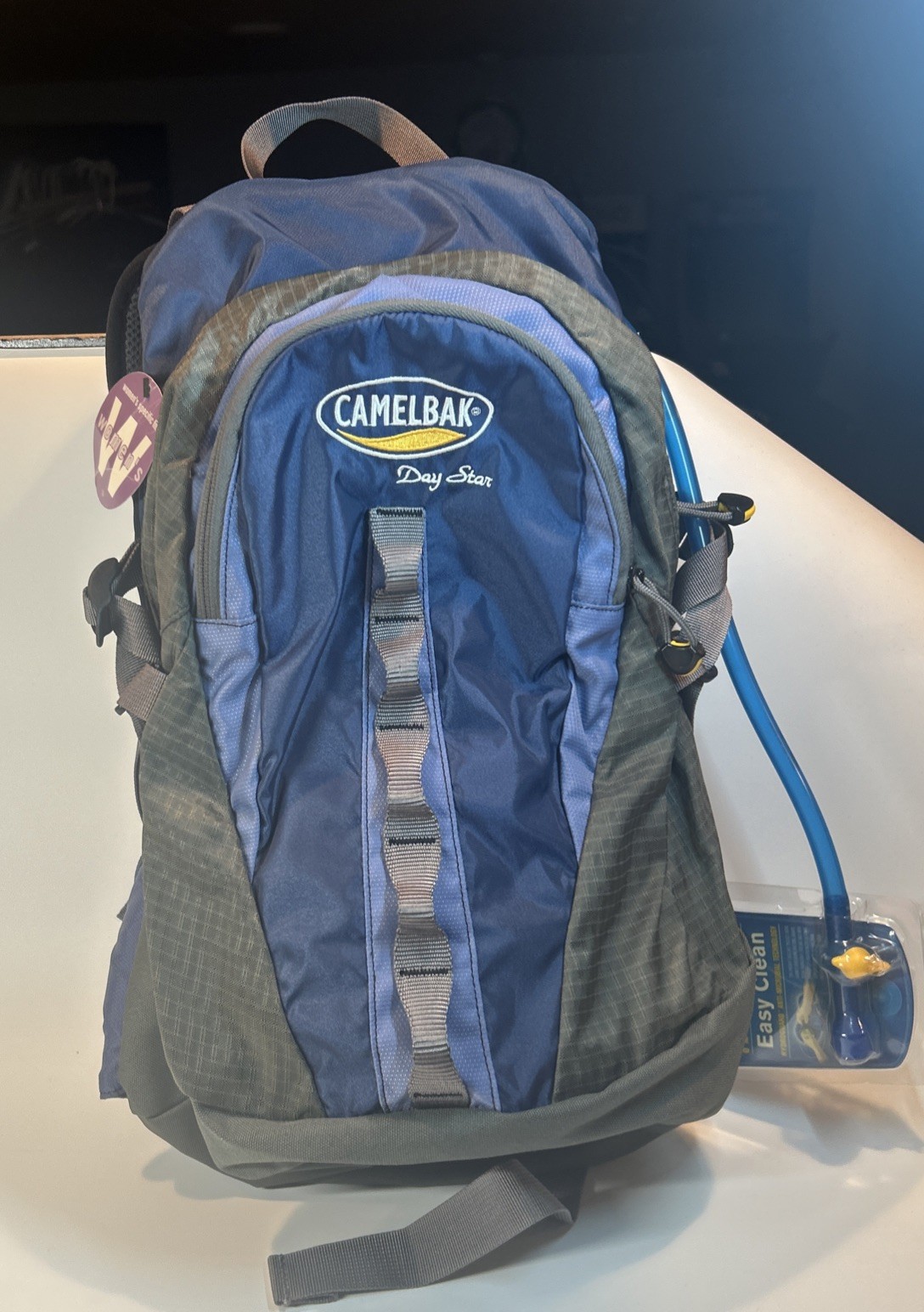 Camelbak Day Star Hydration Backpack Women’s Specific Fit-70oz Omega Reservoir