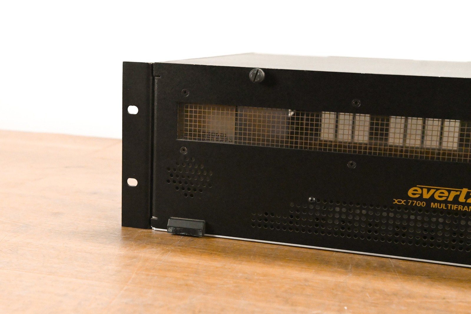 Evertz 7700FR-C MultiFrame Chassis with Cards CG01V8X