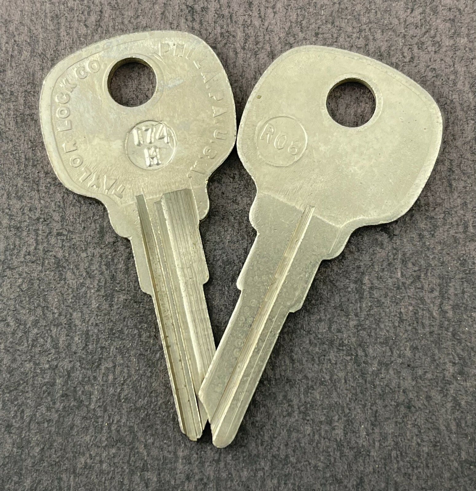 Lots of 2/5 RO8 175H 1069-5Y Type Key Blanks for National Cabinet D8771 Keyway