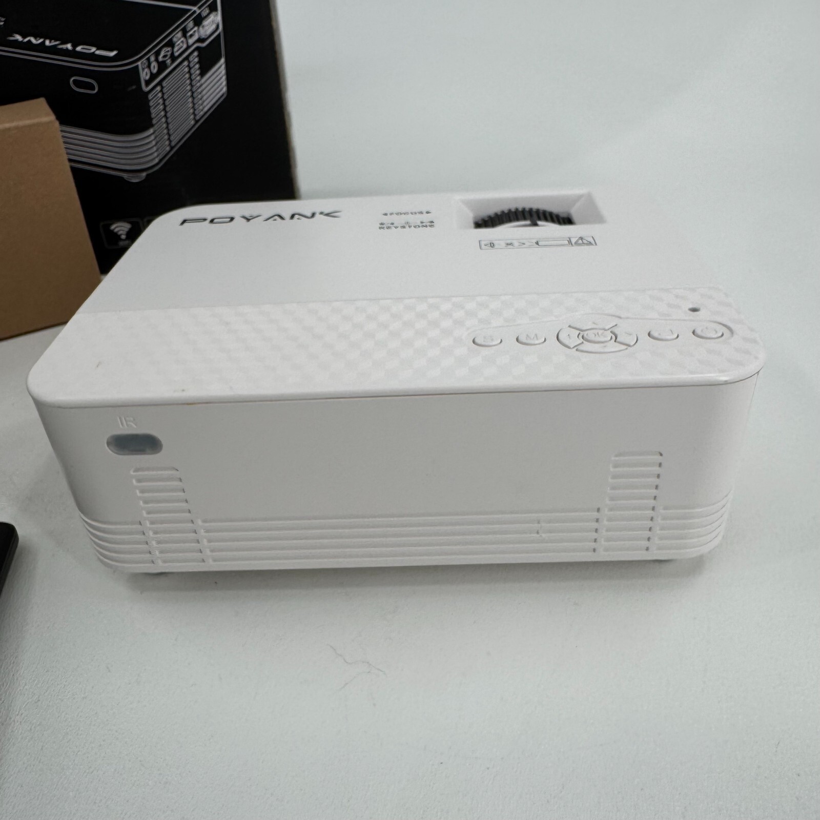 Poyank Model TP-01 White Wireless Mini Projector with Remote - NEW OPEN BOX