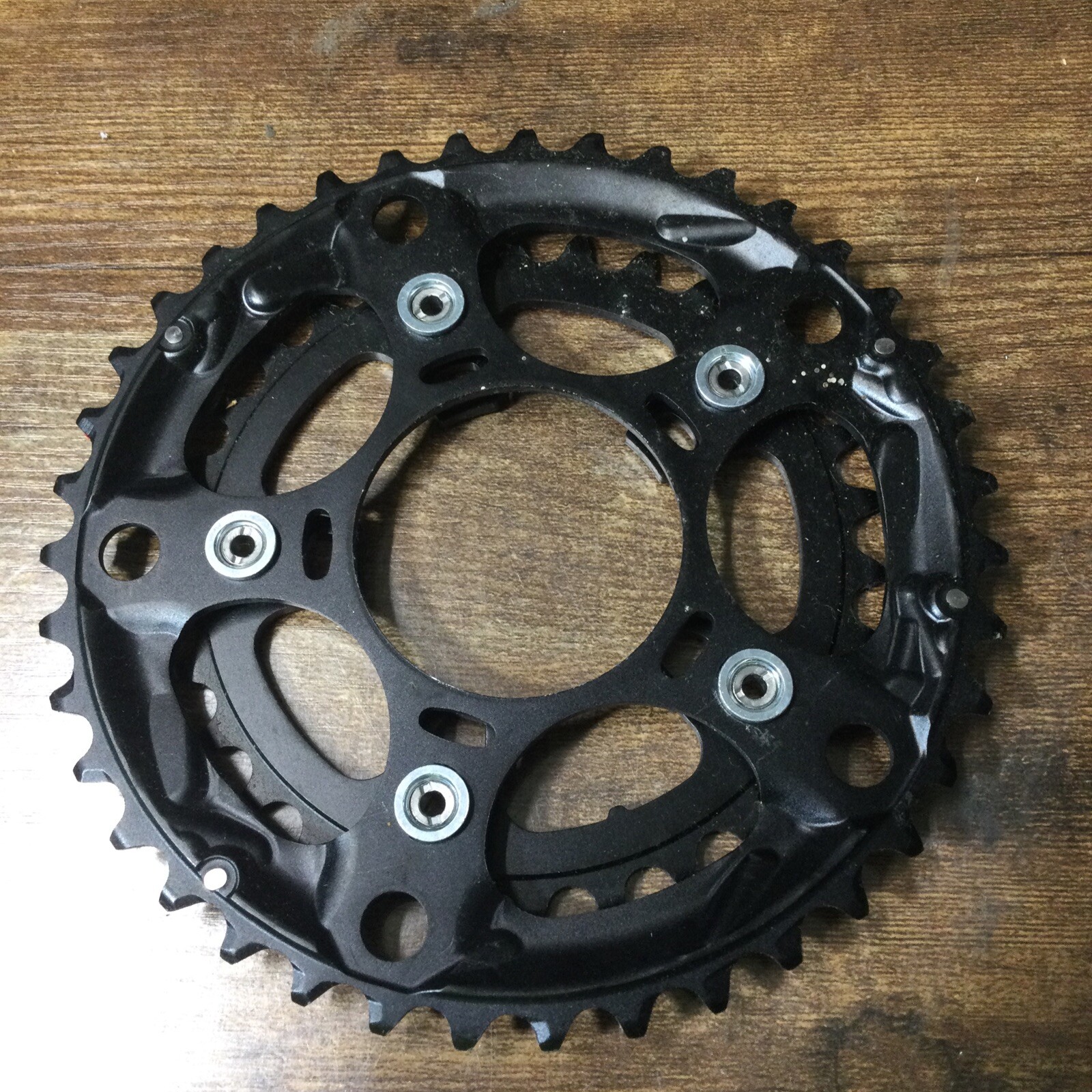 Shimano 39/30 104 bcd chainrings set with bolts  (7685-324)