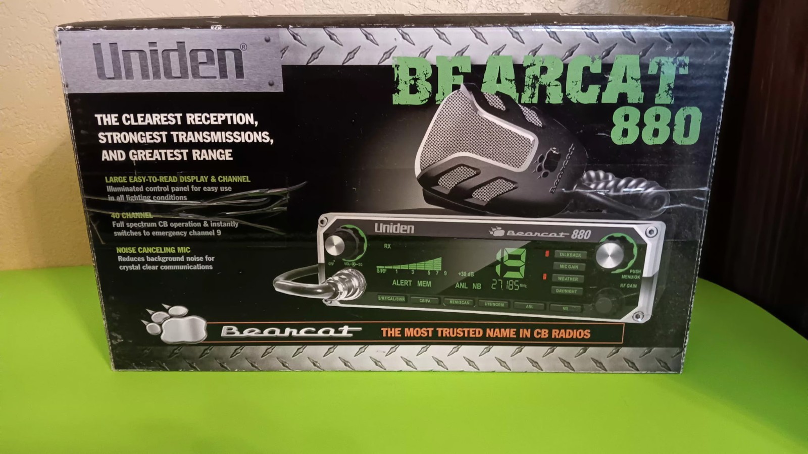CB RADIO-**BEARCAT 880 TURBO WITH RFX 95**