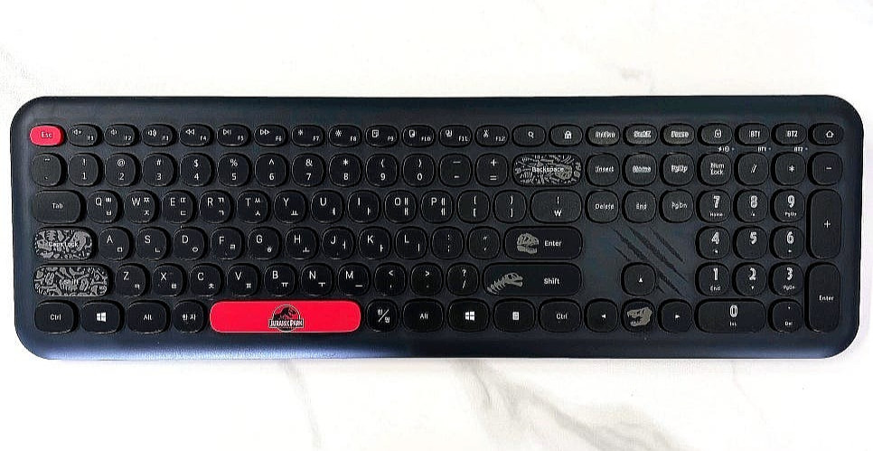 Universal Jurassic Park Wireless Keyboard Bluetooth Multi-Pairing Royche