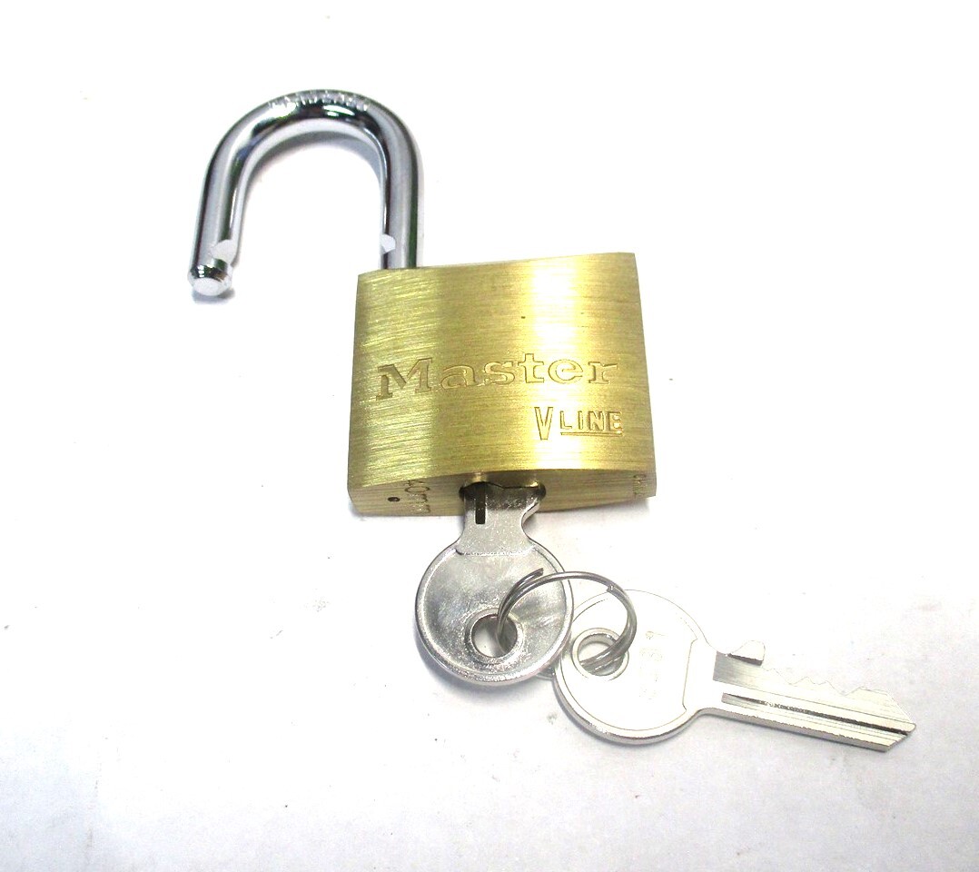 Master Lock (4YH24) Gold Rectangle Keyed Alike Standard Shackle Padlock & 2 Keys
