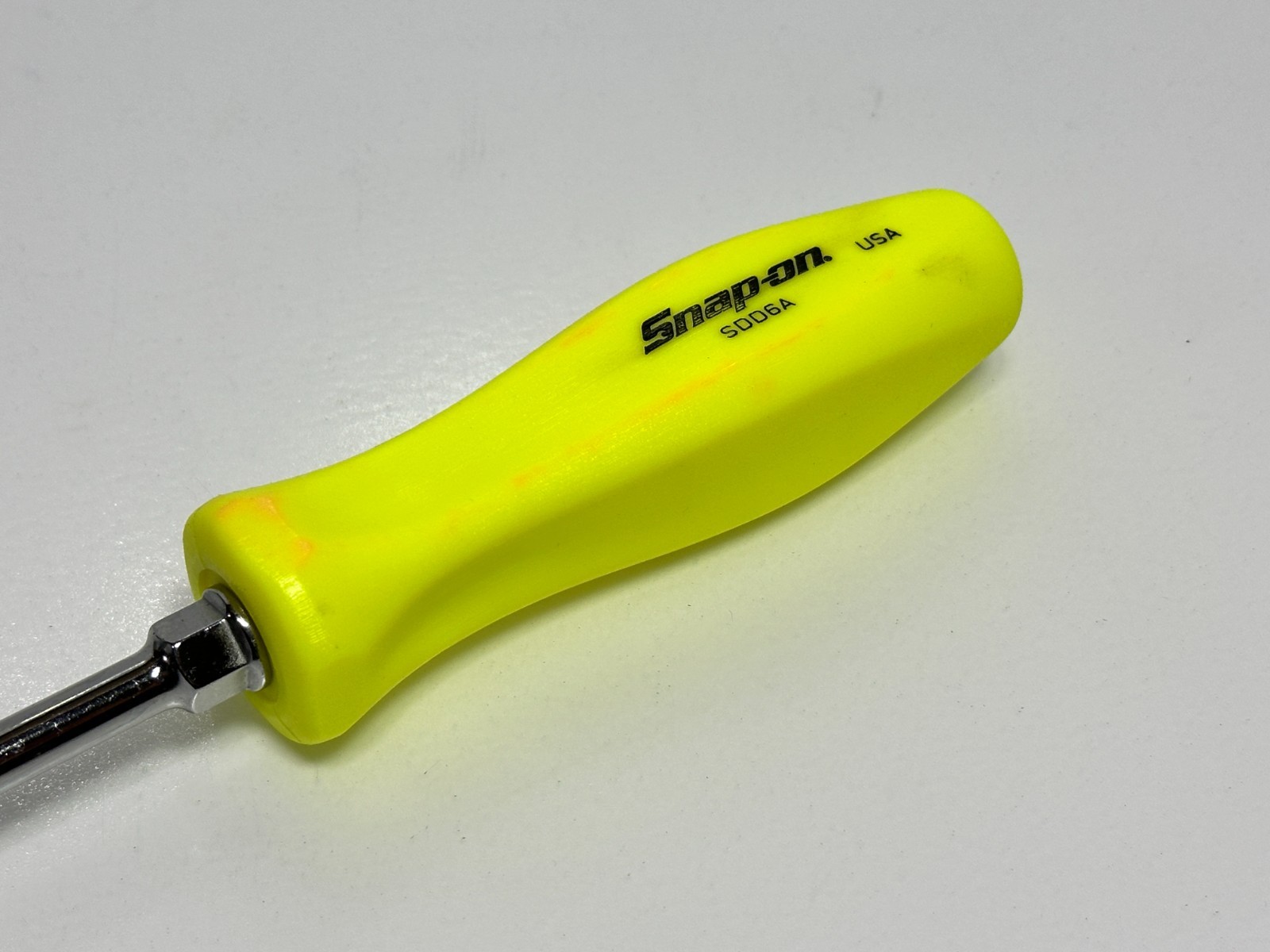Snap-On USA SDD6 5/16 X 6” HI VIZ Yellow Flat Slotted Hard Handle Screwdriver