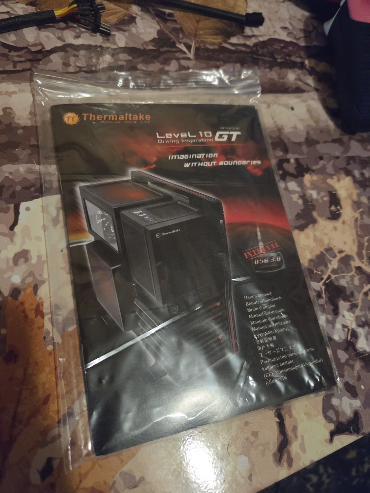 Thermaltake Level 10 Gt Owners Manual And Product Catalog NEW