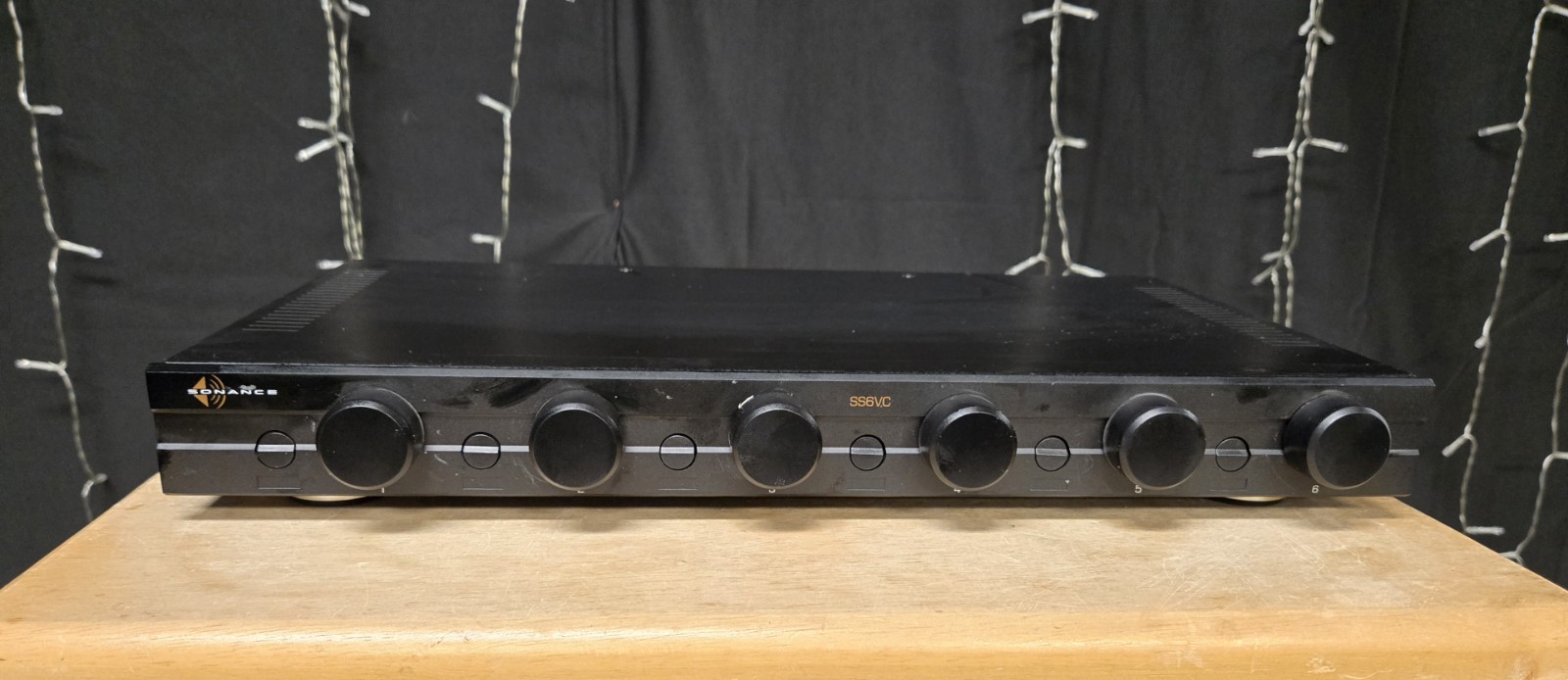 Sonance SS6VC 6 Zone Speaker Selector With Volume Control, Tested, Works.