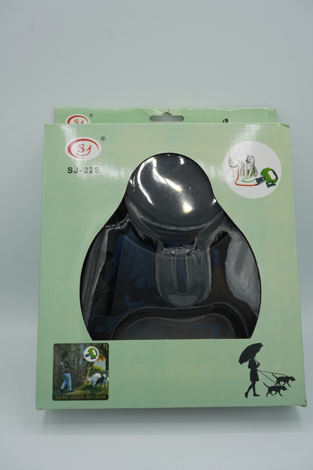 Retractable Dual Non-Tangling Dog Leash W/ Flashlight - Free Shipping