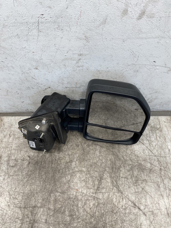 2020 Ford F550 Mirror (613-14945)