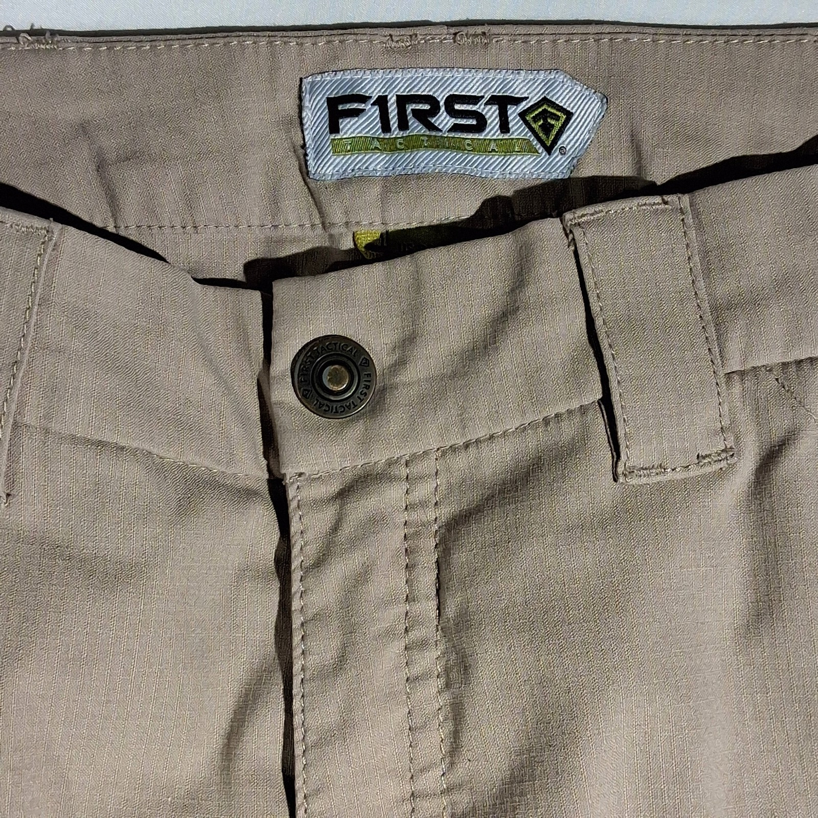 FIRST TACTICAL PANTS wms 8 Tall Defender-124002 Tan Pockets Double Knee EUC