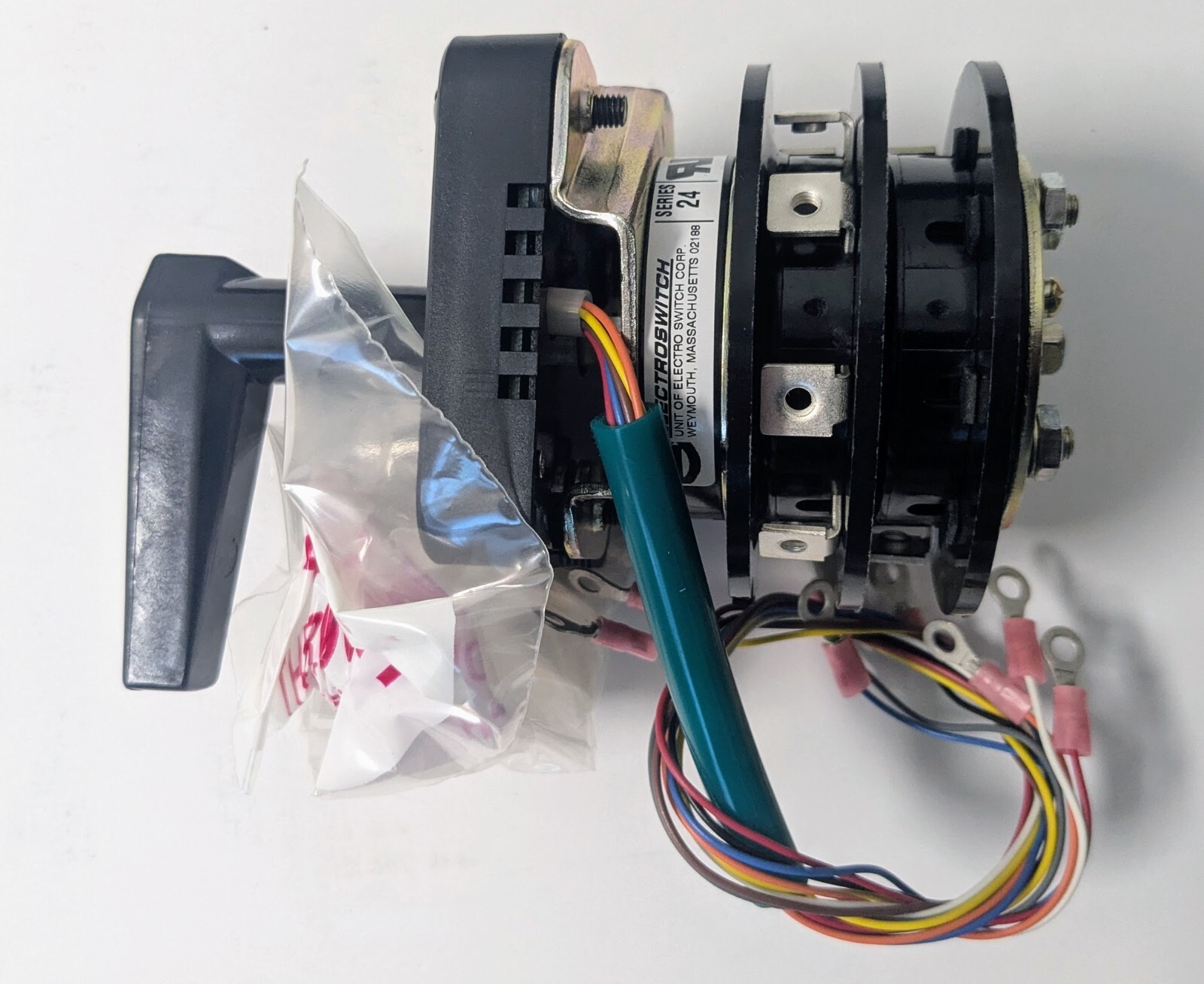 24PB38D ROTARY BREAKER CON TROL SWITCH 37-140 VDC