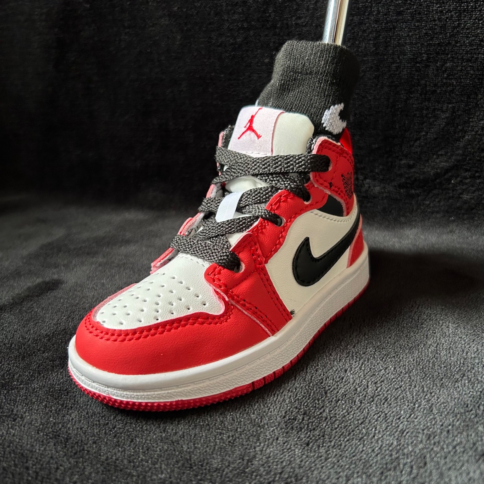 Jordan 1 Golf Putter Cover - Chicago OG w/ Black Laces/Sock - Nike Custom