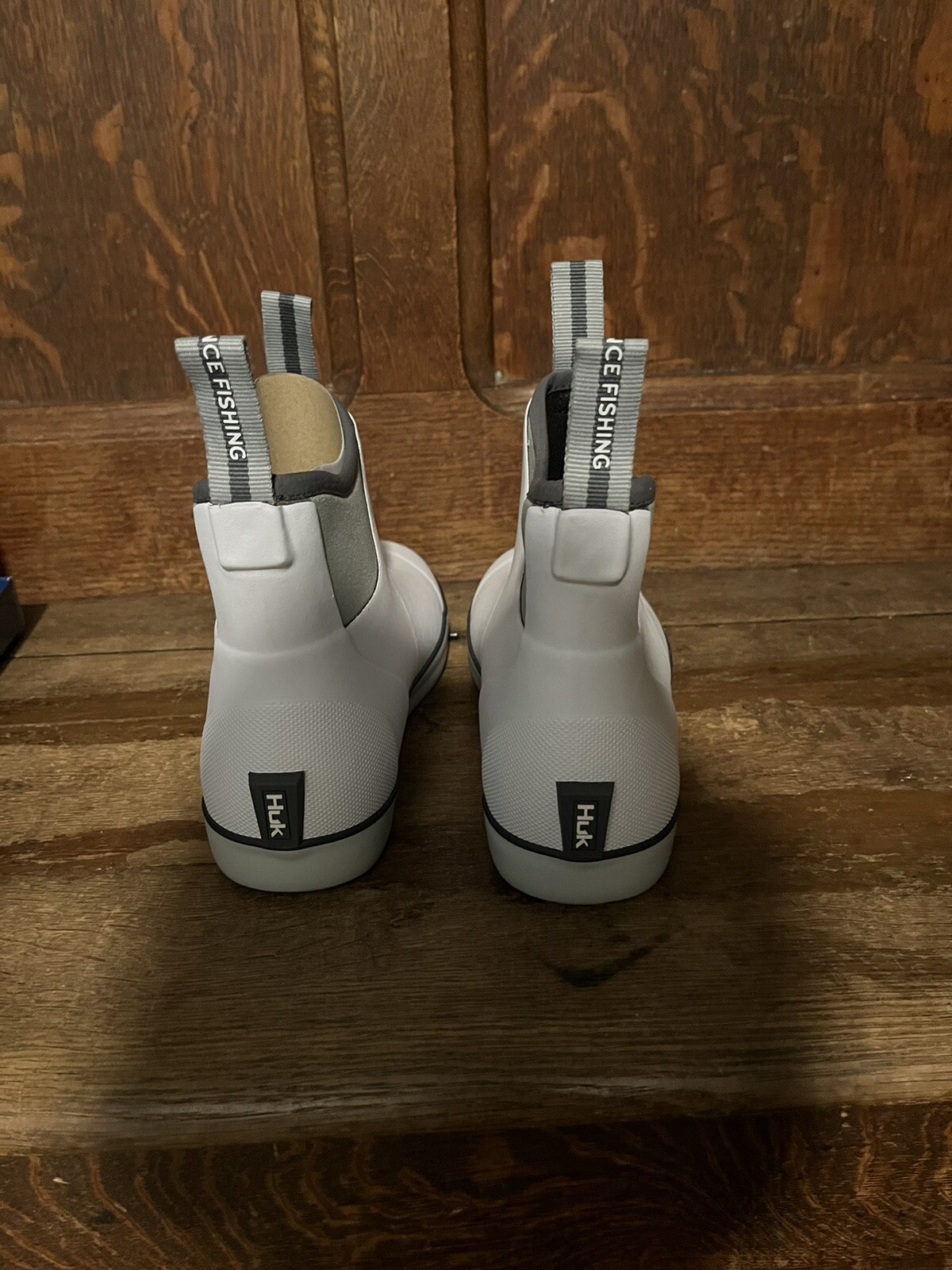 huk deck boots