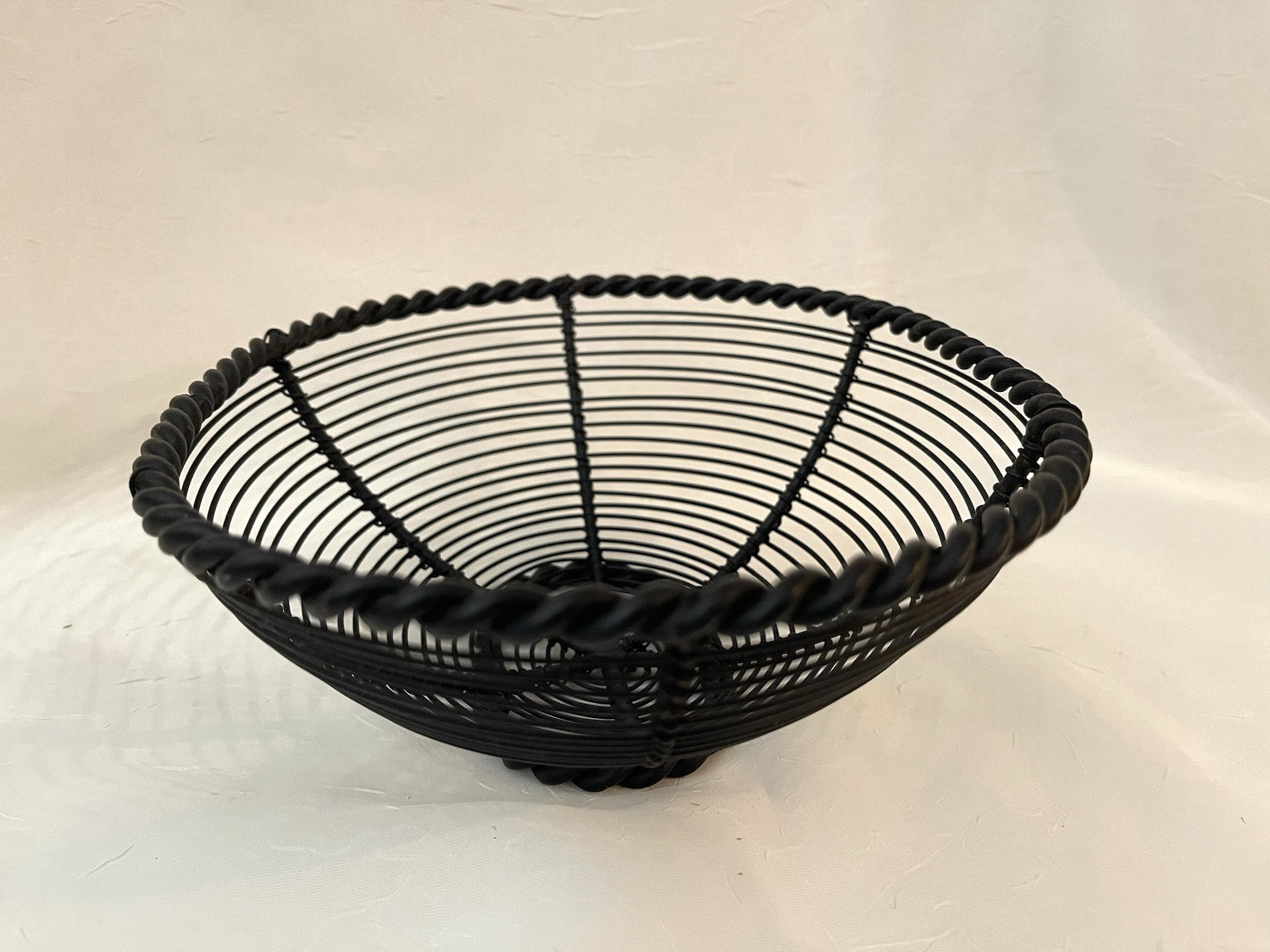 Metal Basket Black Fruit Farmhouse Decor Bread Snack Table Kitchen Oval