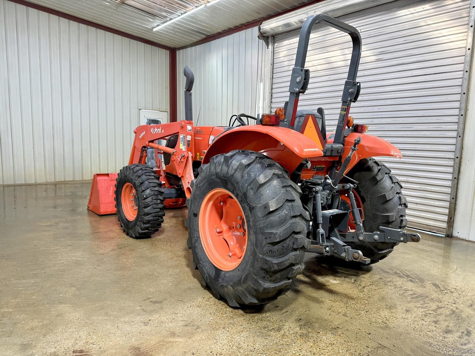 2022 KUBOTA M6060HD OROPS 4WD LOADER TRACTOR WITH LOADER