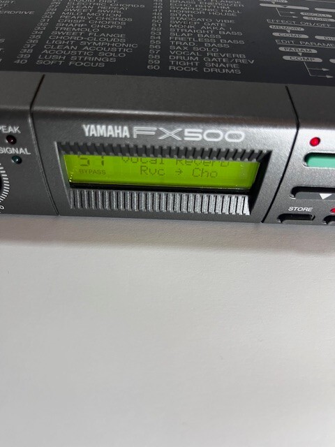 YAMAHA FX500 Simul Effect Processor Japan Effect Rack Unit w/power supply used
