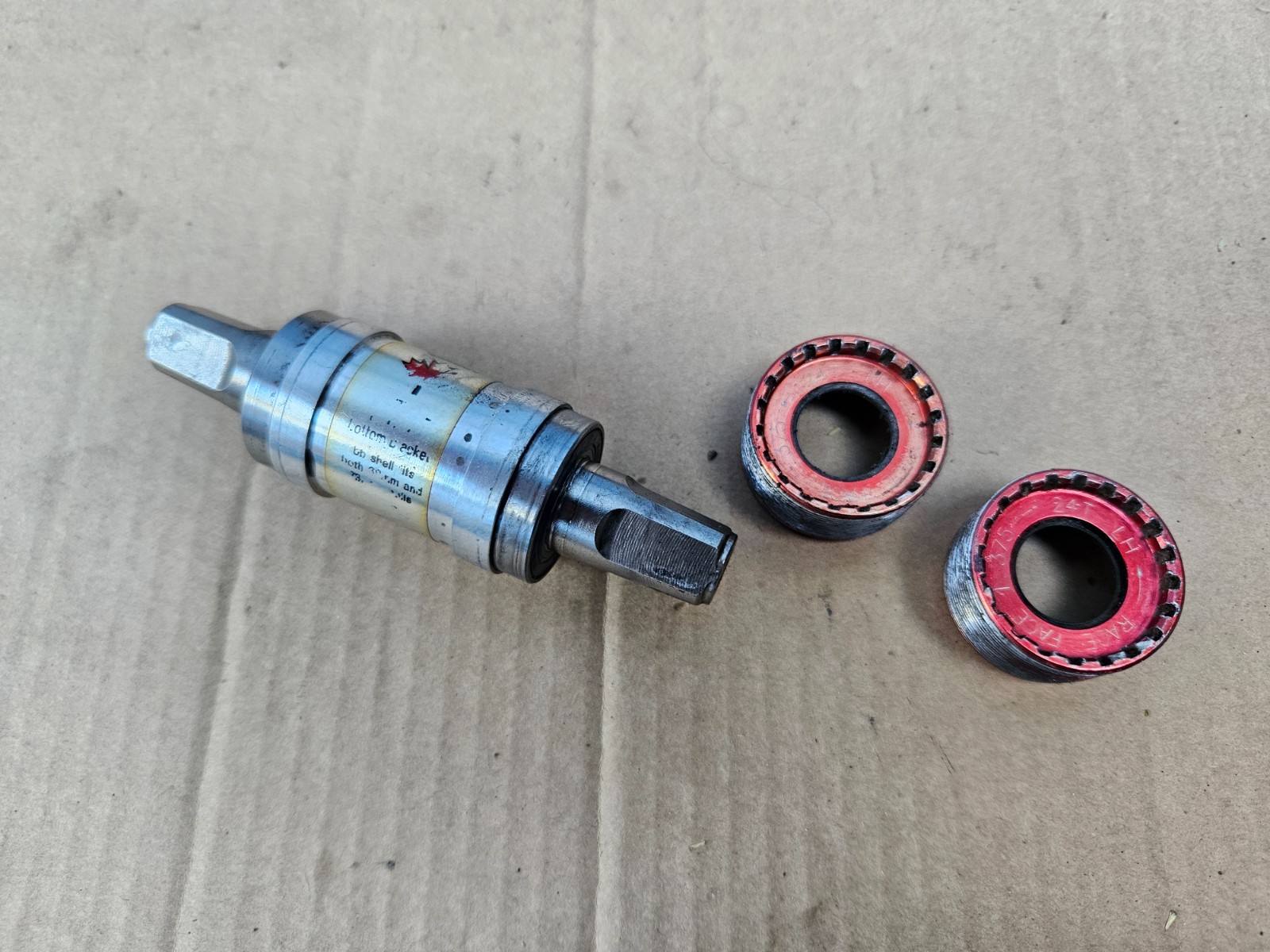 Vintage Race Face Titanium Bottom Bracket 110mm Spindle English *rough bearings*