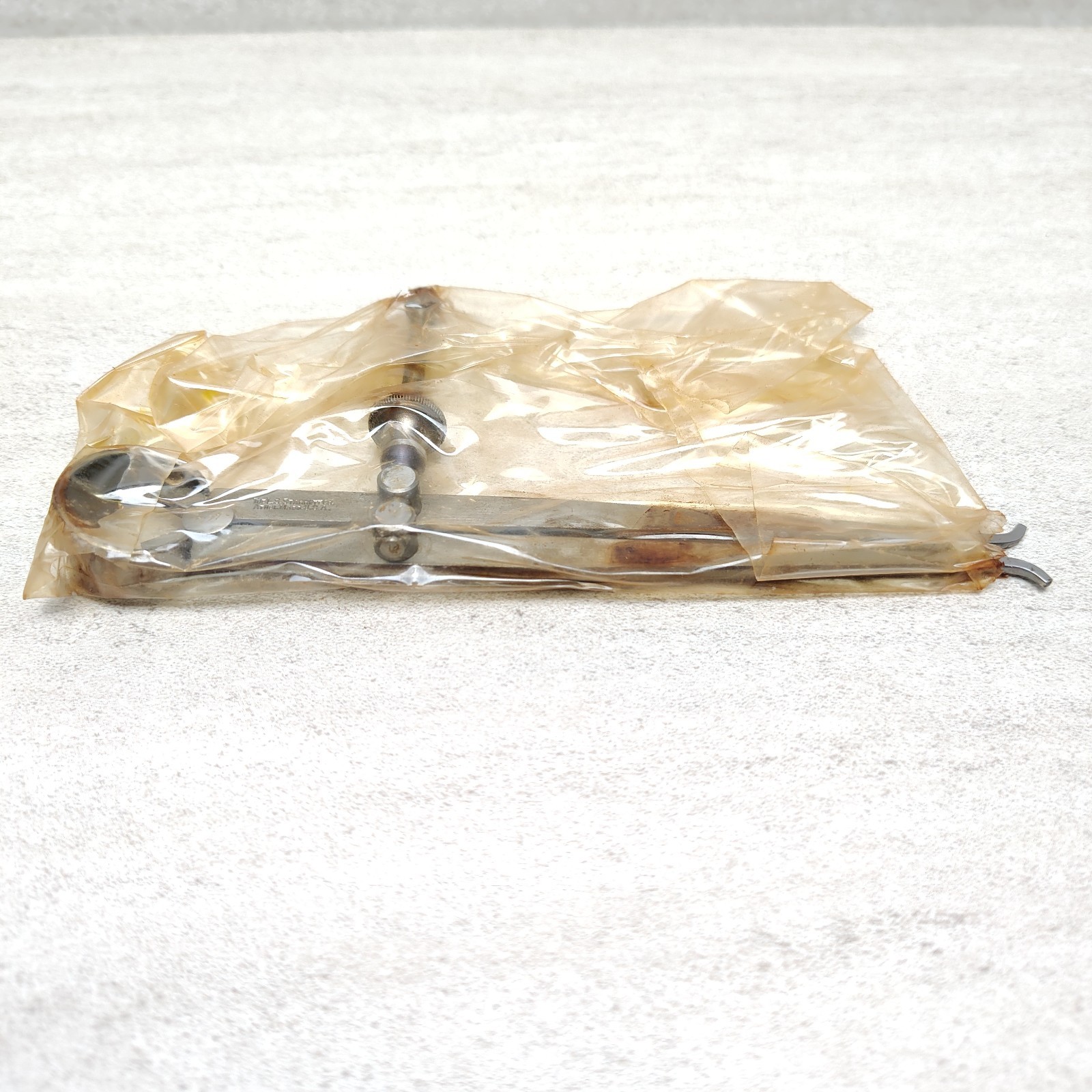 Starrett 73 Yankee Spring-Type Flat Leg Inside Caliper 5", Solid Nut, NOS