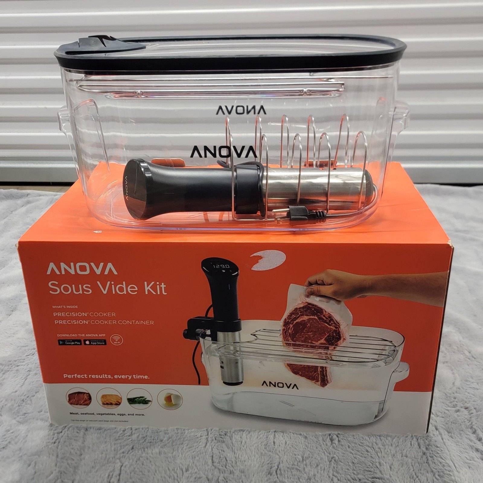 Anova Sous Vide Kit Precision Cooker and Container 1000W WiFi Stainless Steel