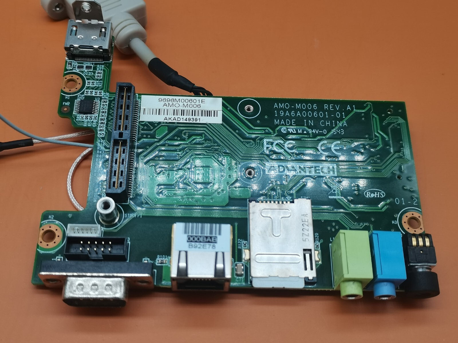 ADVANTECH  AMO-M006 REV A1  19A6A00601-01 9696M00601E PCB