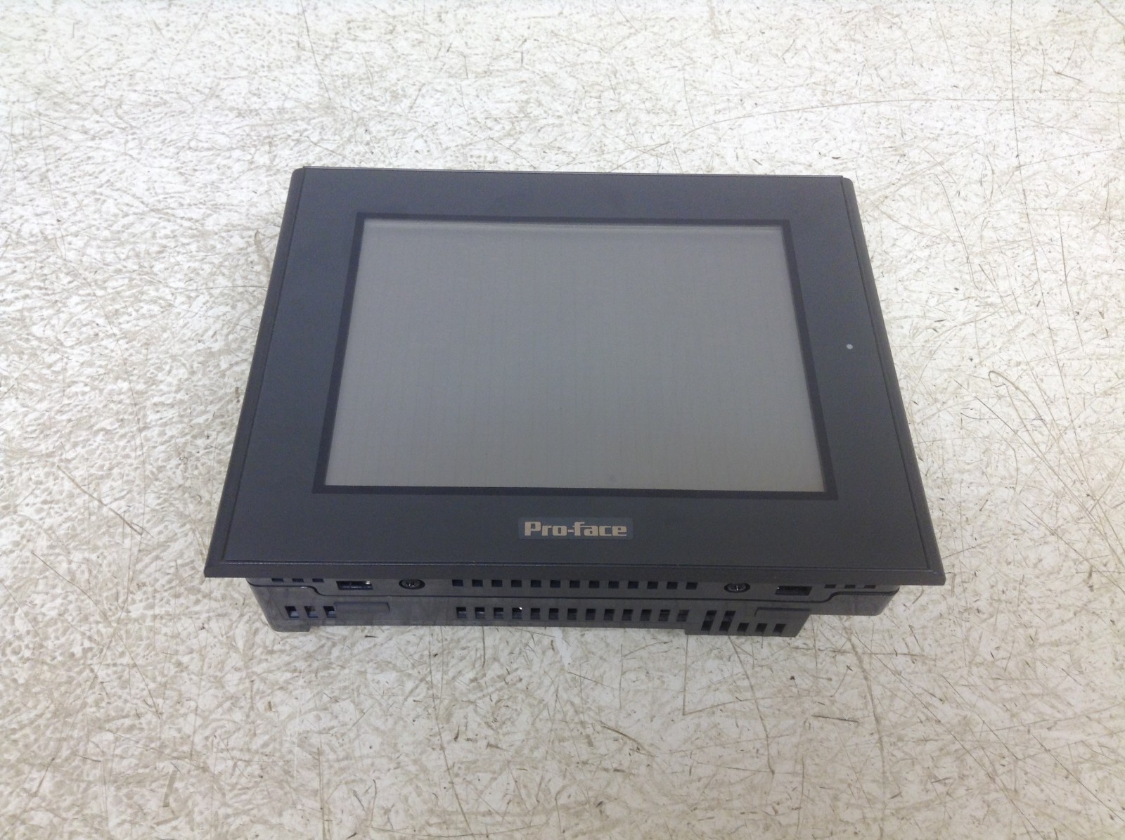 Pro-Face GP2400-TC41-24V 24 VDC HMI Touch Screen Graphic Panel 2880061