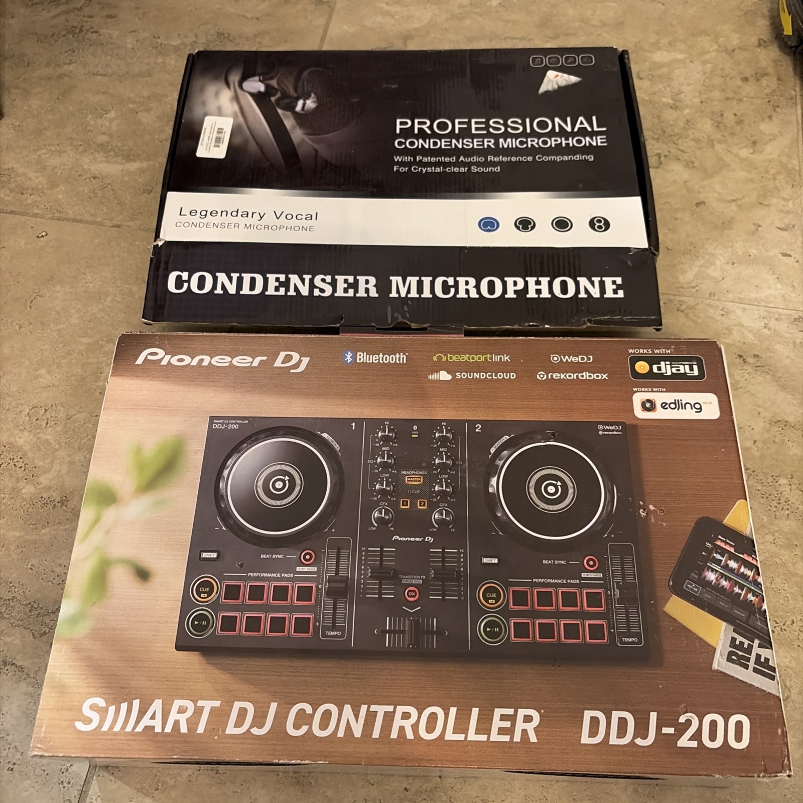 Pioneer DDJ-200 Smart DJ Controller & condenser microphone  BRAND NEW!!!