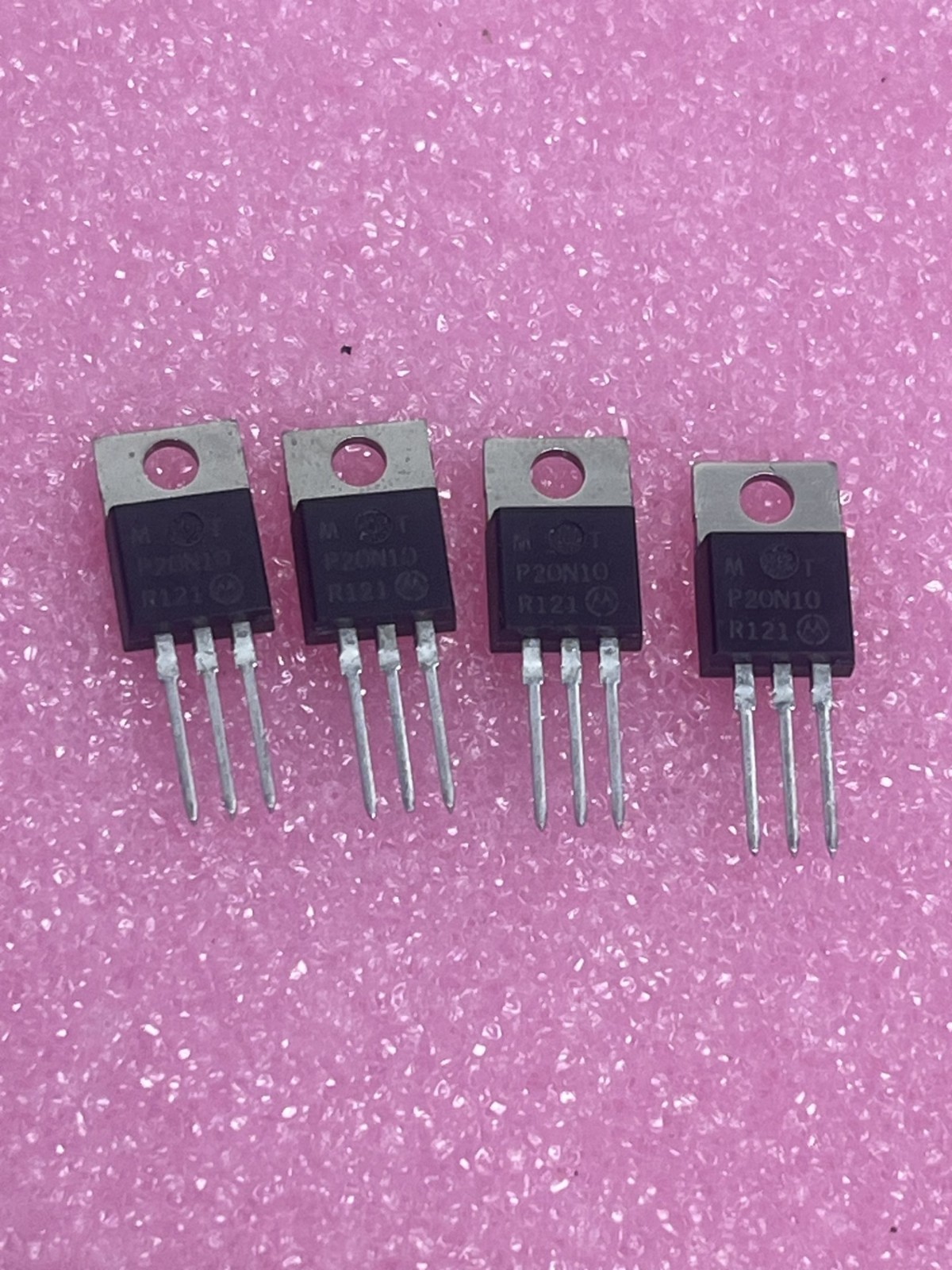 Motorola MTP20N10 N-Channel Power MOSFET, lot of 4 pcs - NEW!