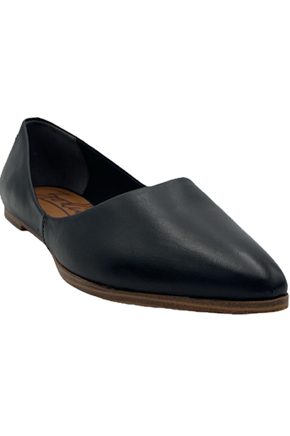 Zodiac Leather Flats Hill Black