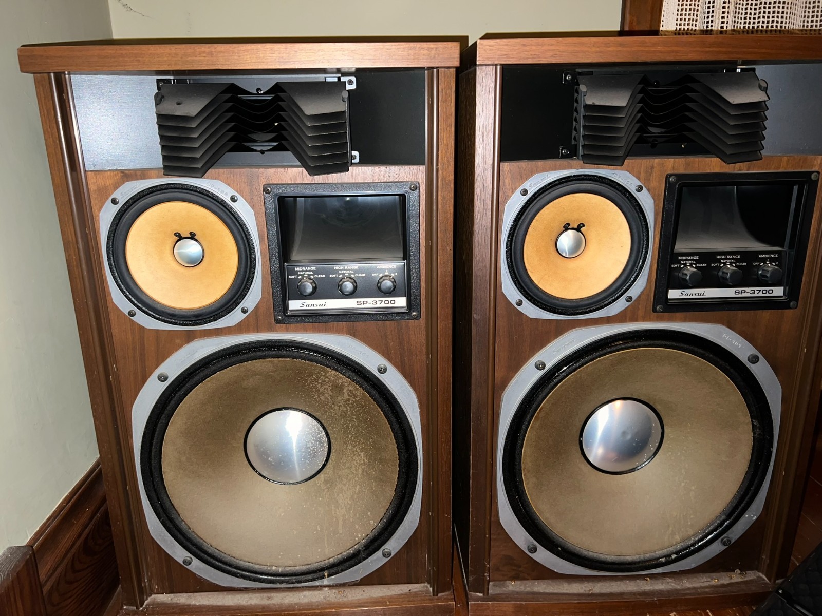 Sansui SP-3700 System 4-Way Loudspeaker System Floor Set Of 2 Speakers Vintage