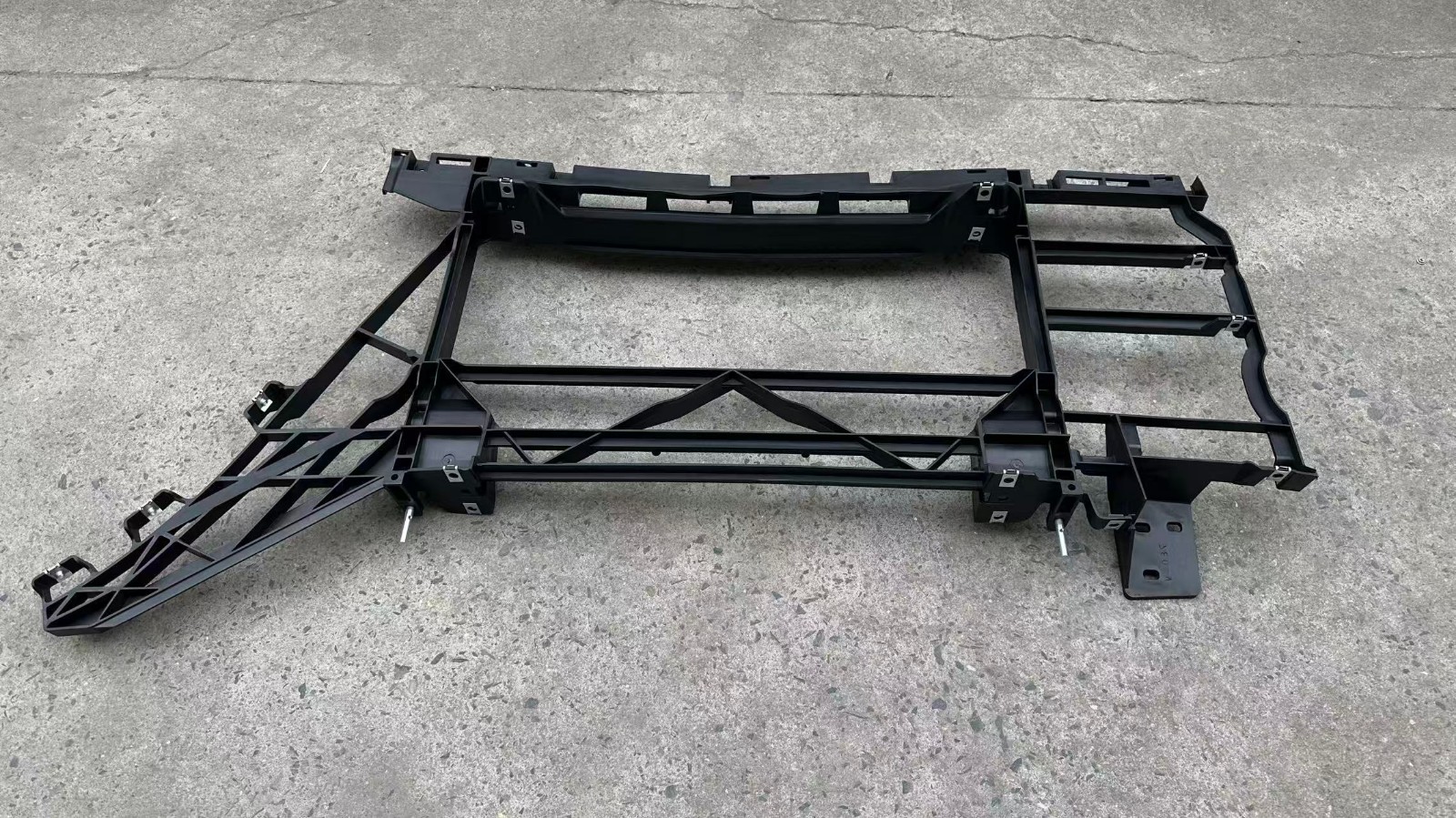 Front Side Fairing Support Passenger Side For Volvo VNL 2018-2024
