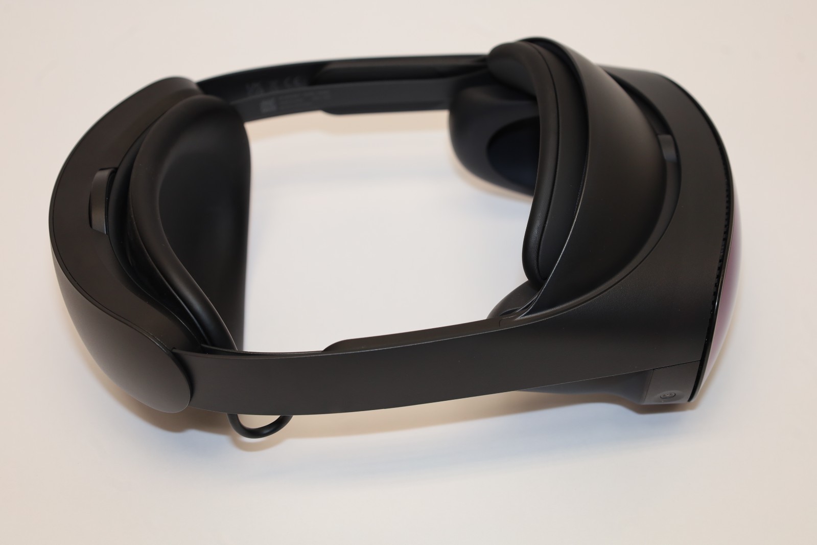 Meta Quest Pro VR 256GB Headset ONLY ( SOLD FOR PART OR REPAIR ONLY )