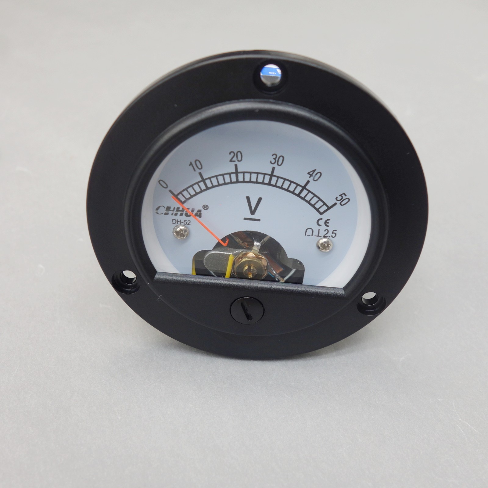 DC 0-50V Analog Voltmeter Analogue Voltage panel meter  Dia. 66.4mm DH52