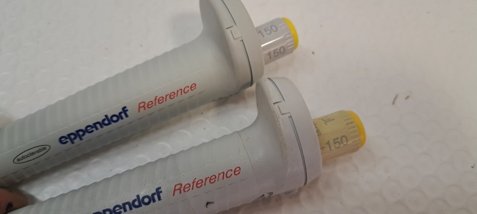 lot of 2 Eppendorf Reference 150 µL Single Channel Pipette