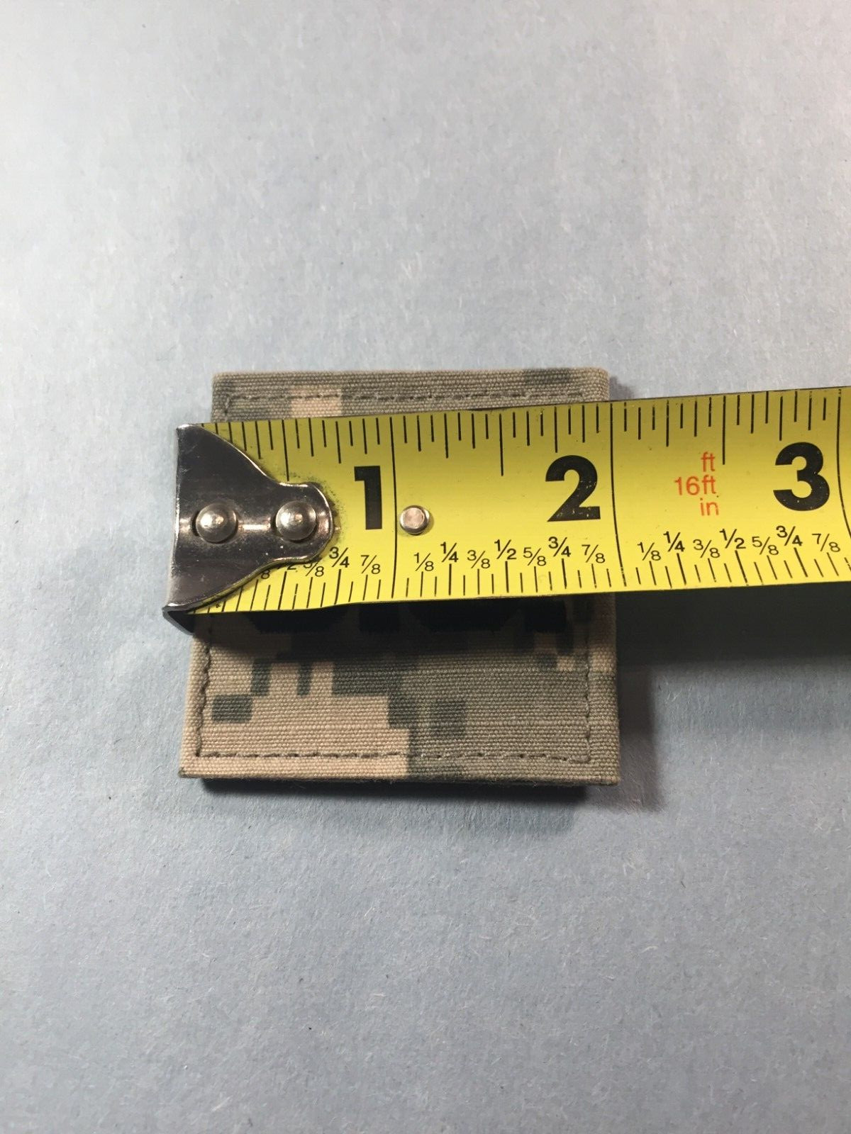 US Army Officers "US" cloth 1 pc (hooks)