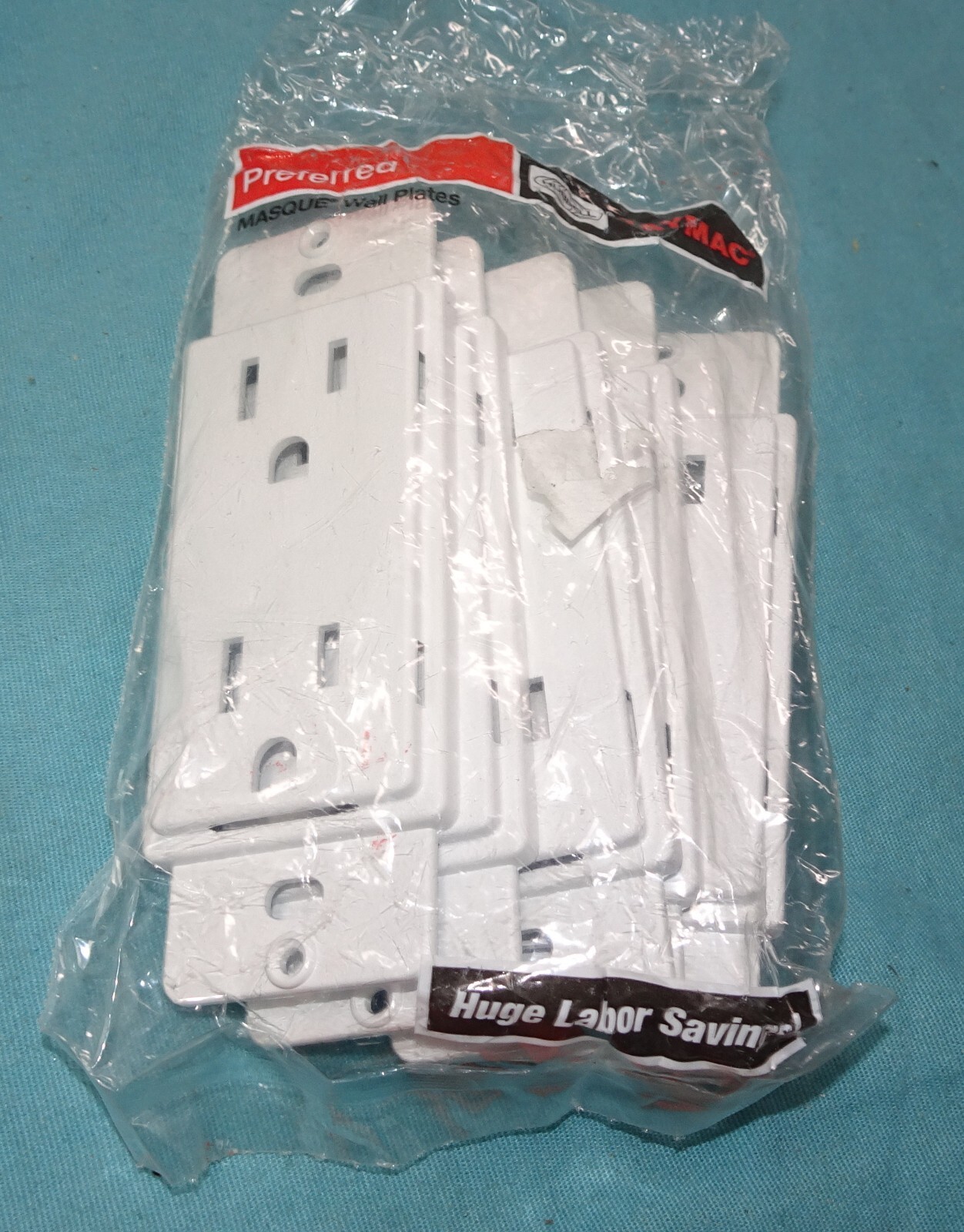new = 1 PACK OF 5 Hubbel TayMac MWAD20W White Masque Duplex Adapter wall Plate