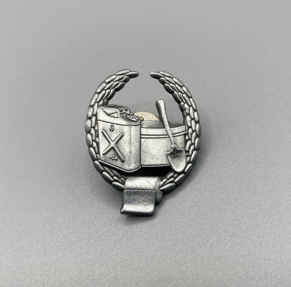 Expert Special Material Handler Badge Vietnam Waste Burner Pin