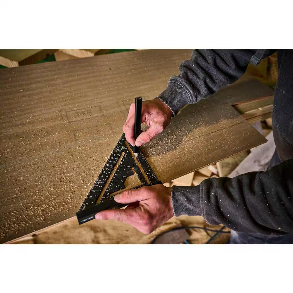 7 In. Carpenter Square with Level
