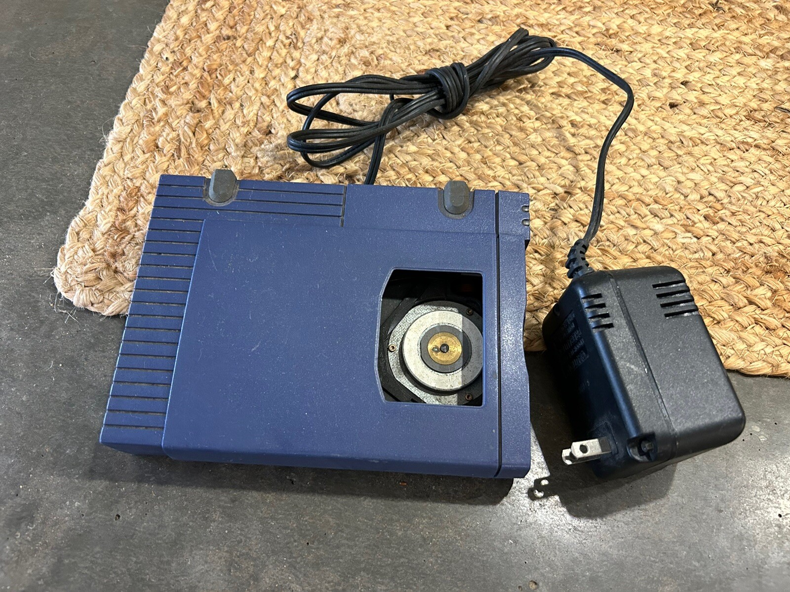 Iomega Zip 100 External Parallel Port Zip Drive Z100P2
