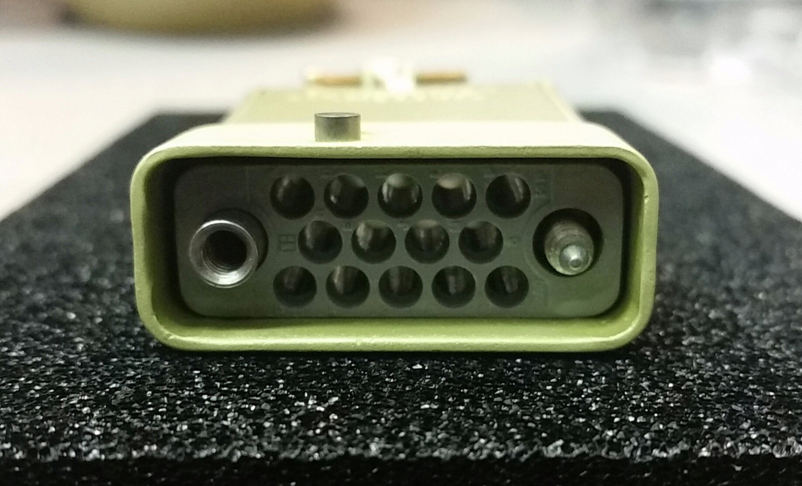 WINCHESTER MRE14H13 MRE Series Connector 14 Contact Hood Assembly **NEW**