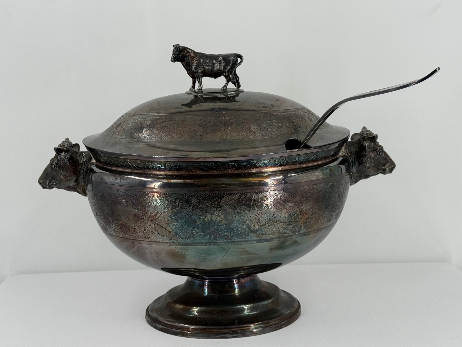 Silver Plated 1998 Vintage Reed & Barton Bull Soup Tureen Punch Bowl w/ Ladle
