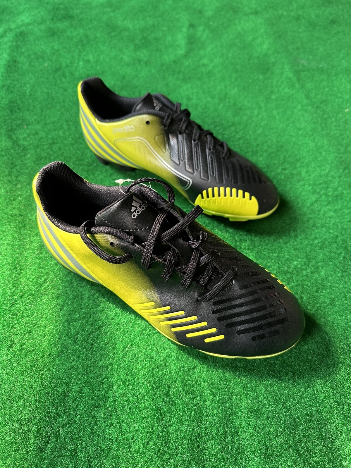 Adidas Predator Absolion LZ TRX FG Soccer Cleats SIZE 4