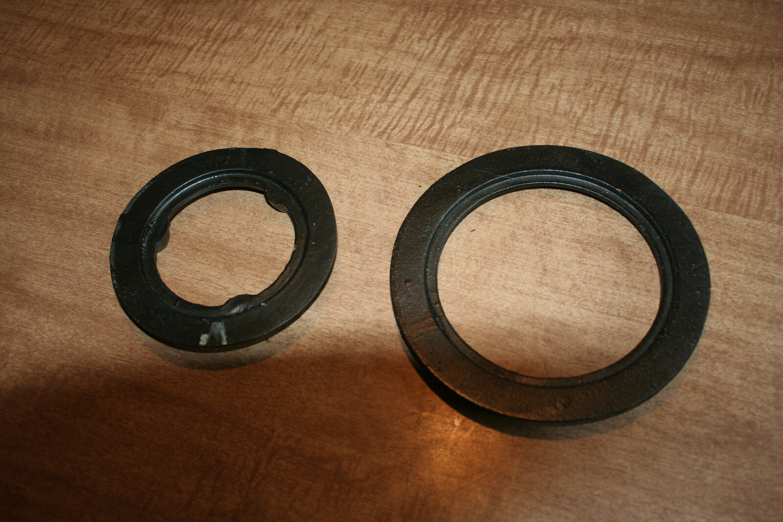 Lot Of 2 Humboldt Cast Iron Concentric Tripod Rings 24165 24155(5") See Pix!!