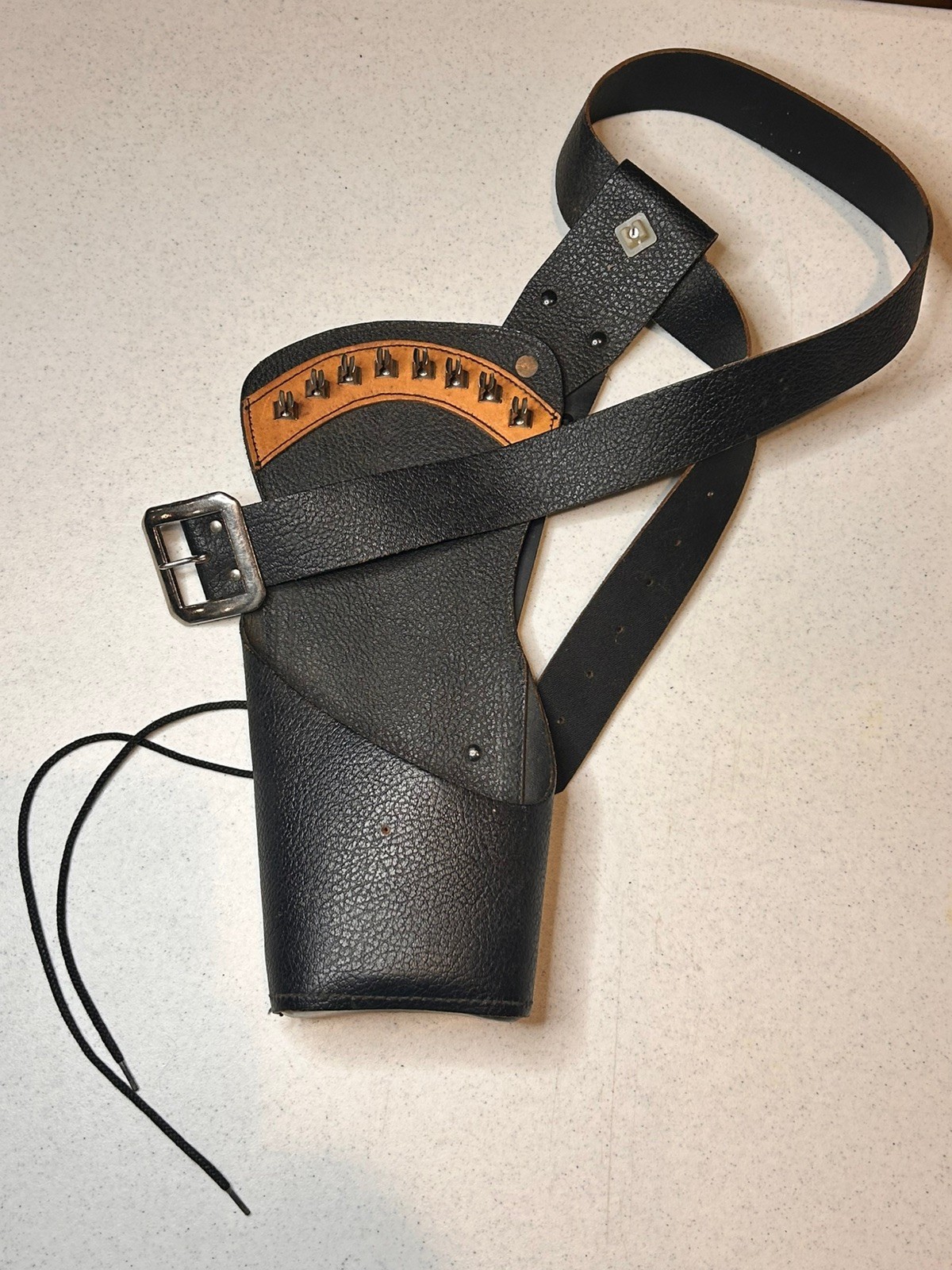 Vintage King Hip Quiver With Belt